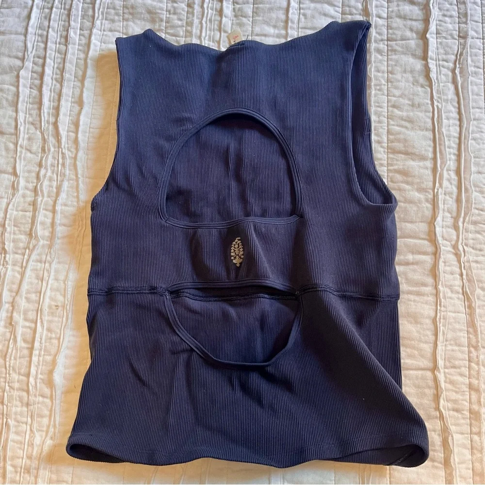 FP Movement Navy Ribbed Cutout Tank Top – Size XS - Picture 2 of 4